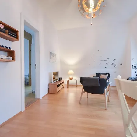 Schlossbauer 11 Lägenhet